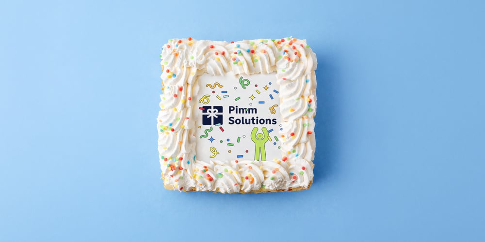 Slagroomtaart met logo Pimm Solutions